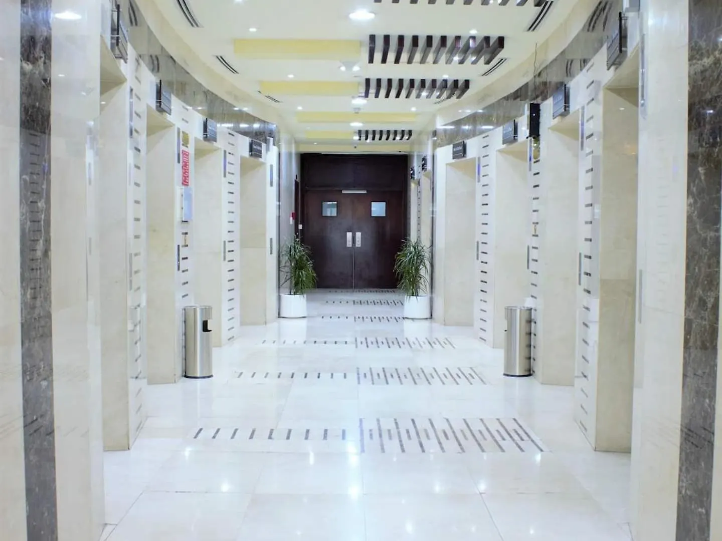 Aparthotel Unique, Elegant Top Floor Apartment With Sea View Dubai